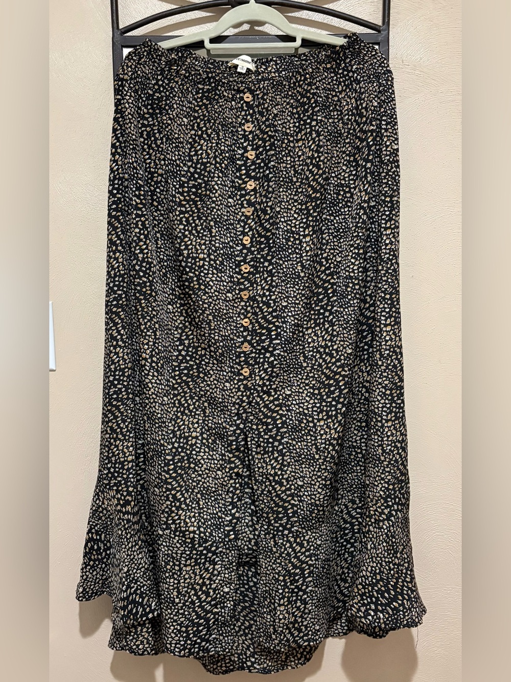 eesome Black Maxi Skirt Leopard Pattern Size M
